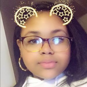 Meet your Posher, Arielys